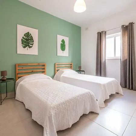 Swieqi Apartment *
