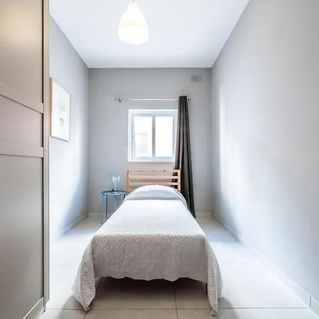 Swieqi Apartment