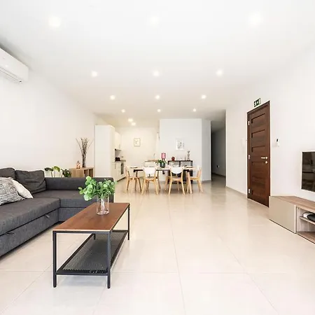 Apartment Swieqi *