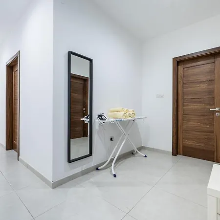 Apartment Swieqi